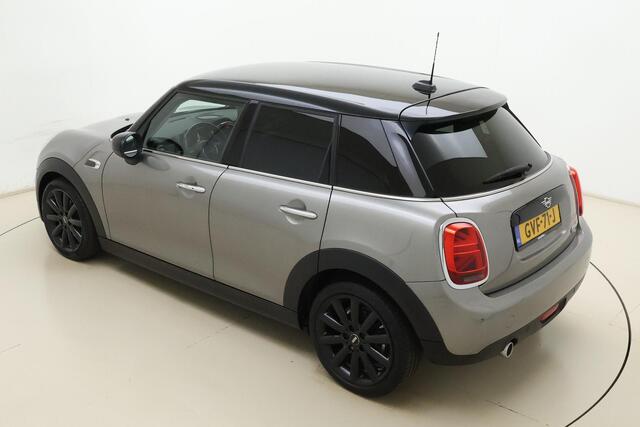 Mini COOPER 5-Deurs 1.5 60 Years Edition Automaat | Navigatie | Climate control | Parkeersensoren |5 Deurs | Lichtmetalen velgen black | Keyless