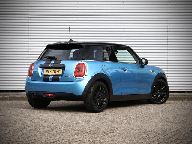 Mini COOPER 1.5 | Panoramadak | LED | Cruise | PDC | NL Auto |