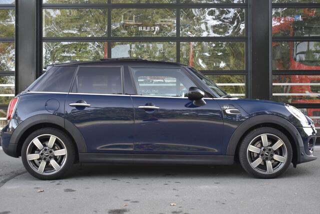 Mini COOPER 5-Deurs 1.5 60 Years | Pano | Leder | Head Up | Navi | Carplay | NL Auto
