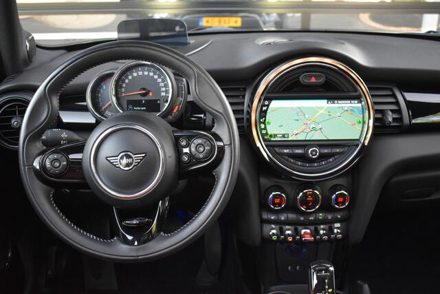 Mini COOPER 5-Deurs 1.5 60 Years | Pano | Leder | Head Up | Navi | Carplay | NL Auto
