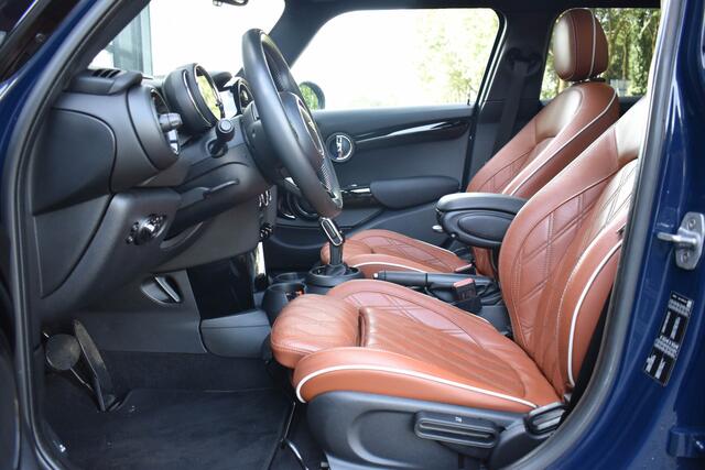 Mini COOPER 5-Deurs 1.5 60 Years | Pano | Leder | Head Up | Navi | Carplay | NL Auto