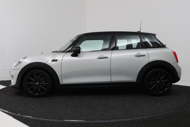 Mini COOPER 5-Deurs 1.5 Chili (NAVIGATIE, CRUISE CONTROL, PARKEERSENSOREN, CARPLAY) – foto 2