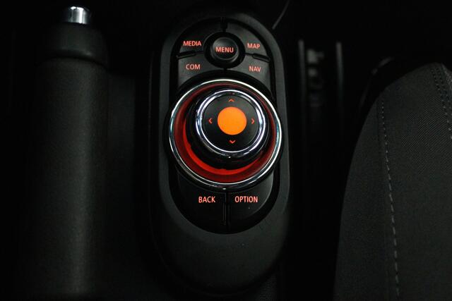 Mini COOPER 5-Deurs 1.5 Chili (NAVIGATIE, CRUISE CONTROL, PARKEERSENSOREN, CARPLAY) – foto 6