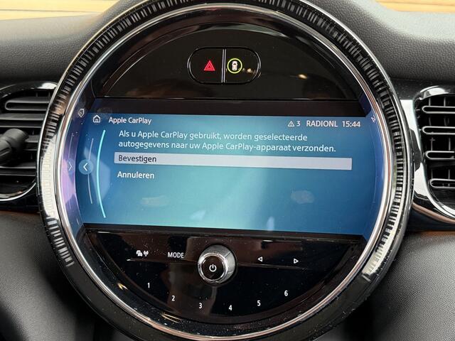 Mini COOPER 5-Deurs 1.5 Camden Edition Carplay / Automaat / Clima – foto 3