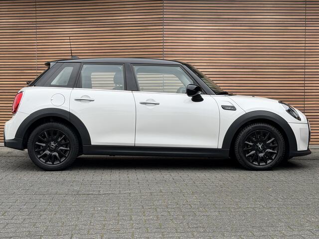 Mini COOPER 5-Deurs 1.5 Camden Edition Carplay / Automaat / Clima – foto 8