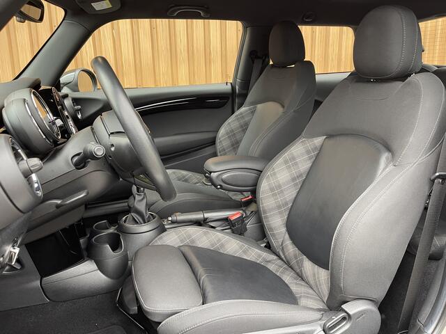 Mini COOPER 3-Deurs 1.5 Chili | Origineel Nederlands | NAP | Keyless go/entry | Stoelverwarming | Airconditioning | Bluetooth | Rijmodus Regeling | Zwarte Hemel | – foto 9