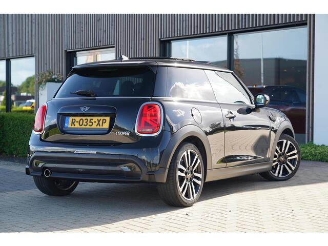 Mini COOPER 3-deurs 1.5 Resolute Edition | Panoramisch schuif/kanteldak | Harman Kardon | Head-Up display | Keyless | Sfeerverlichting | LED – foto 2