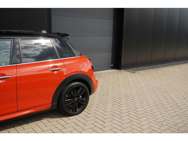 Mini COOPER 5-deurs 1.5 Burgundy Edition | John Cooper Works | Head-Up | Harman Kardon | Panoramisch schuif/kanteldak | Climate Control | Led – foto 8
