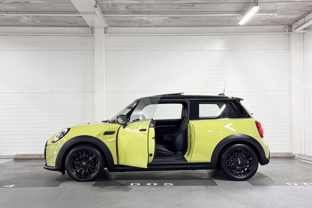 Mini COOPER 3-Deurs Classic | Stoelverwarming | Panoramadak | Achterruitrijcamera | Head-Up Display – foto 3