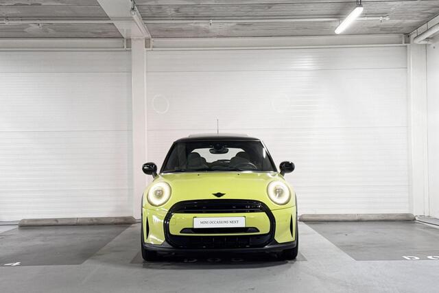 Mini COOPER 3-Deurs Classic | Stoelverwarming | Panoramadak | Achterruitrijcamera | Head-Up Display – foto 5