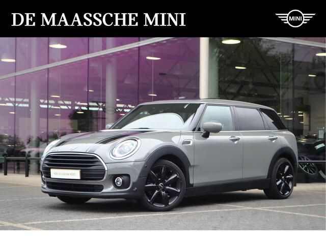 Mini COOPER CLUBMAN Automaat / Panoramadak / Achteruitrijcamera / Comfort Access / LED / Park Assistant / Stoelverwarming