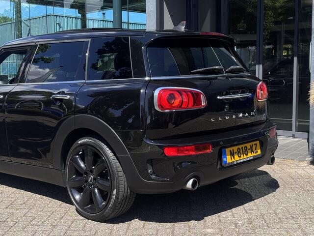 Mini COOPER CLUBMAN Mini 2.0 S Chili Serious Business Schuifdak | Apple Carplay | H&K | Standkachel