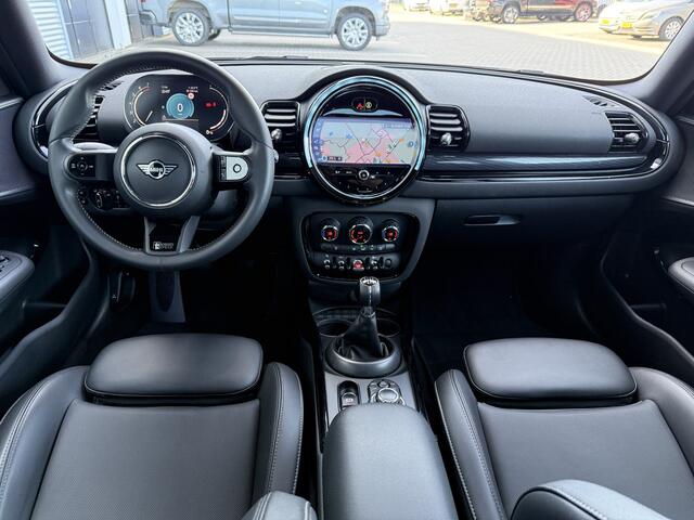 Mini COOPER CLUBMAN 1.5 Pano/Camera/Apple/Leder