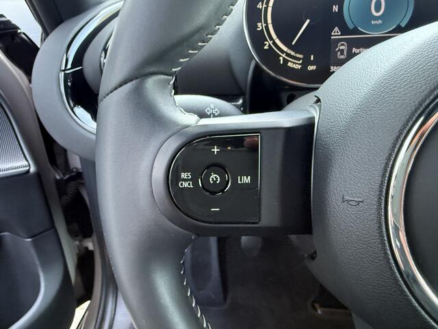 Mini COOPER CLUBMAN 1.5 Pano/Camera/Apple/Leder