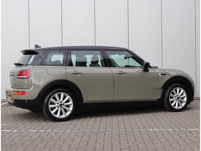 Mini COOPER CLUBMAN 1.5 Pepper | Trekhaak | Stoelverwarming | LED | Org. NL