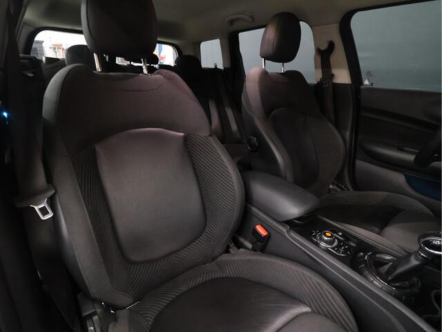 Mini COOPER CLUBMAN Mini 1.5 Chili Serious Business AUTOMAAT [NAVIGATIE, STOELVERWARMING, LED, VOL LEDER, PDC V+A, CRUISE CONTROL, BLUETOOTH TELEFOON, CLIMATE CONTROL, NIEUWSTAAT]