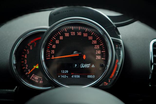 Mini COOPER CLUBMAN Mini 2.0 S / Aut / Leder / Stoelverwarming / Camera / LED