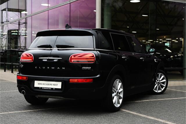 Mini COOPER CLUBMAN Automaat / Achteruitrijcamera / Comfort Access / LED / Comfortstoelen / Stoelverwarming / Airconditioning / Cruise Control