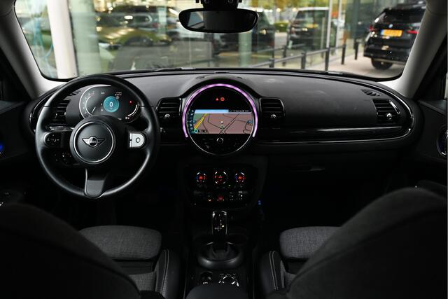 Mini COOPER CLUBMAN Automaat / Achteruitrijcamera / Comfort Access / LED / Comfortstoelen / Stoelverwarming / Airconditioning / Cruise Control