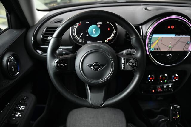 Mini COOPER CLUBMAN Automaat / Achteruitrijcamera / Comfort Access / LED / Comfortstoelen / Stoelverwarming / Airconditioning / Cruise Control