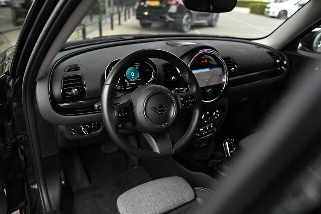 Mini COOPER CLUBMAN Automaat / Achteruitrijcamera / Comfort Access / LED / Comfortstoelen / Stoelverwarming / Airconditioning / Cruise Control
