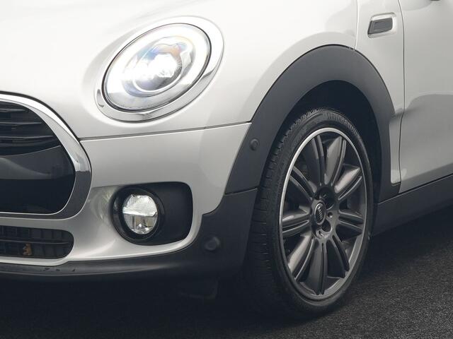 Mini COOPER CLUBMAN 1.5 Chili Handgeschakeld 136pk | Panodak | Harman & Kardon | Apple Carplay | Lederen Sportstoelen | Navigatie | Cruise Control | Sportstuur |
