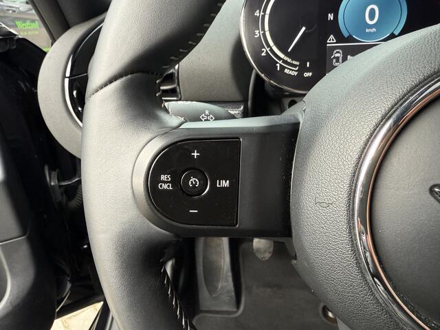 Mini COOPER CLUBMAN 1.5 Knightsbridge Pano/Camera/Leder