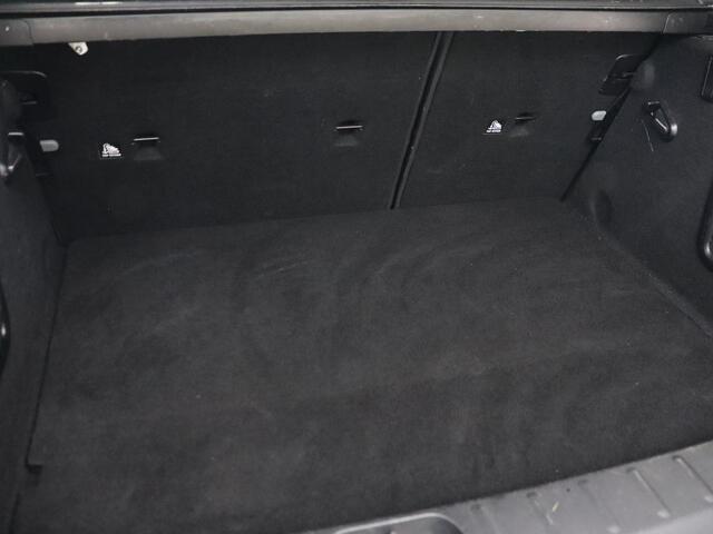 Mini COOPER CLUBMAN 2.0 S | 192pk | Panoramadak | Leder | Trekhaak | Carplay | Navigatie | Parkeerhulp | Full LED | Verwarmde voorruit | Getint glas