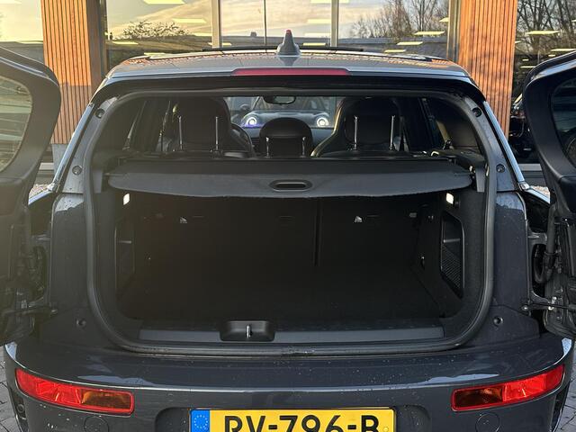 Mini COOPER CLUBMAN Mini 2.0 S Chili Serious Business JCW Panoramadak Harman/Kardon Keyless Cruise Stoelverw. John Cooper Works 18''LM