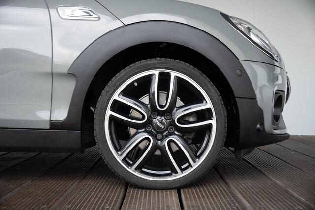 Mini COOPER CLUBMAN S Aut. JCW Trim + Serious Business + Elek verstelbare stoel + Harman-Kardon + onderhoudspakket 10-08-2028