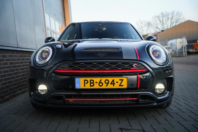 Mini COOPER CLUBMAN Mini 2.0 S Chili Serious Business NL-Auto/ Pano-Dak/ H&K/ Keyless/ Mini-Yours/ Uitlaatklep/ Stoel-Verw./ Int.Verl./ Adapt. Led/ Cruise/ 19''LMV