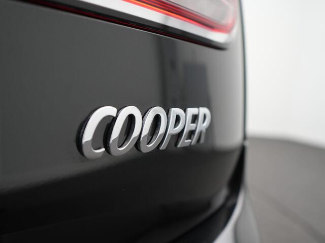 Mini COOPER CLUBMAN 1.5 Classic - RIJKLAARPRIJS - Automaat - Achteruitrijcamera - Cruise Control - Apple Carplay - Android Auto