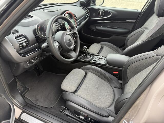 Mini COOPER CLUBMAN 1.5 Pano/H&K/Camera/Apple