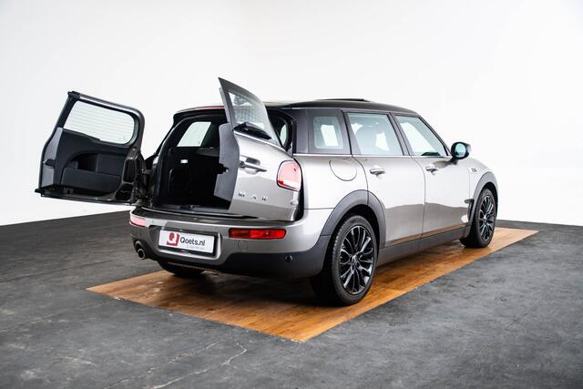 Mini COOPER CLUBMAN Mini Pepper Panoramadak - Comfort Access - Elektrisch inklapbare buitenspiegels - PDC Voor/Achter - MINI navigatiesysteem - Middenarmsteun voor - Binnenlichtpakket -