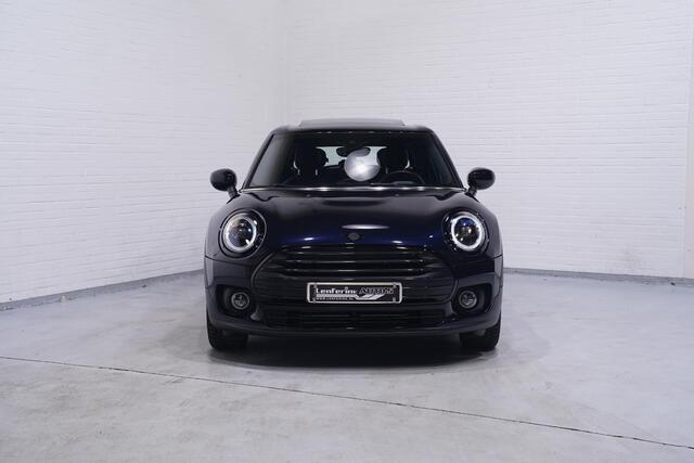 Mini COOPER CLUBMAN Mini 2.0 D Business Edition 1e eigen. NAP lederen bekleding DAB-ontvangst aplle-carplay Panodak sportstoelen stoelverwarming comfort-pack verwarmde-voorruit key-less entry and startled-verlichting bleutooth cruise-controle climate-controle 17"-lmv