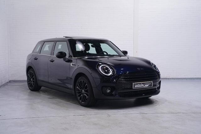 Mini COOPER CLUBMAN Mini 2.0 D Business Edition 1e eigen. NAP lederen bekleding DAB-ontvangst aplle-carplay Panodak sportstoelen stoelverwarming comfort-pack verwarmde-voorruit key-less entry and startled-verlichting bleutooth cruise-controle climate-controle 17"-lmv