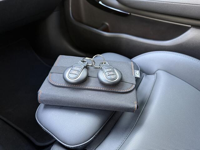 Mini COOPER CLUBMAN Mini 1.5 Panodak Leer Navi Camera Head-Up H+k