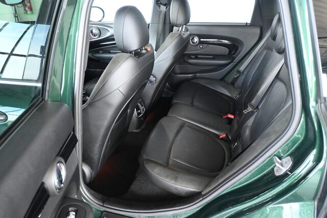 Mini COOPER CLUBMAN Mini 1.5 Chili Serious Business Automaat Navigatie Panoramadak Rijklaarprijs Inruil Mogelijk!