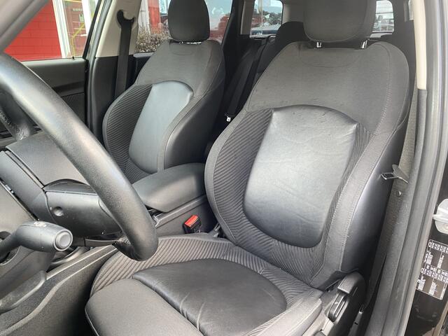 Mini COOPER CLUBMAN Mini 1.5 Salt Business Automaat. Navigatie, Comf intr, LMV, Half leer, etc..