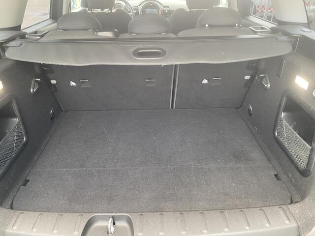 Mini COOPER CLUBMAN Mini 1.5 Salt Business Automaat. Navigatie, Comf intr, LMV, Half leer, etc..