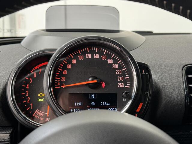 Mini COOPER CLUBMAN 1.5 Business Edition | Navigatie | Parkeersensoren | Climate Control | Lichtmetalen Velgen |