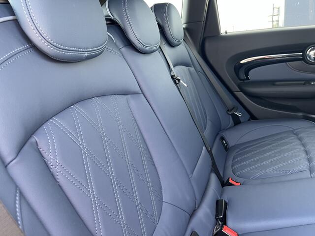 Mini COOPER CLUBMAN MINI Yours | Leder | 18" | Camera | Privacy Glass | Piano Black Exterior