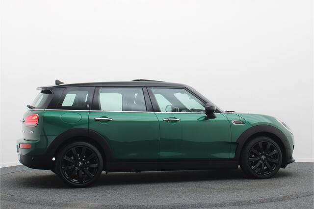 Mini COOPER CLUBMAN 1.5 Automaat Knights Bridge Edition Leer, Panoramadak, Apple Carplay, Virtual Cockpit, LED, Cruise, Camera, 18''