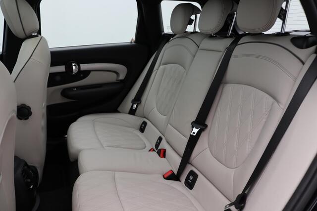 Mini COOPER CLUBMAN | Richmond Park Edition | Glazen panoramadak | Harman-Kardon sound system | Elektrisch verwarmde voorstoelen | Comfort Access | Leer Chester Satellite Grey