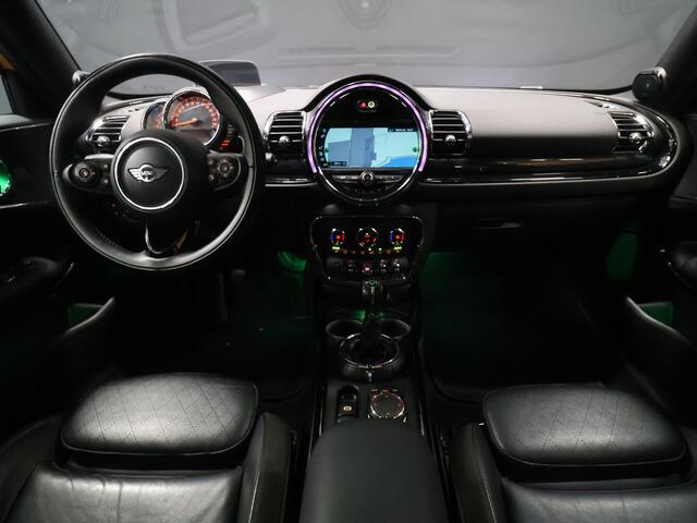 Mini COOPER CLUBMAN 2.0 S Chili Serious Business [SCHUIFKANTELDAK, TREKHAAK AFNEEMBAAR, HARMAN/KARDON, HEAD-UP, ADAPTIVE CRUISE, STOELVERWARMING, PDC ACHTER, BLUETOOTH, CLIMATE, NIEUWSTAAT]
