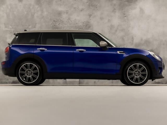 Mini COOPER CLUBMAN 1.5 Chili Automaat (GROOT NAVI, CLIMATE, STOELVERWARMING, HARMAN/KARDON, LEDER, SPORTSTOELEN, GETINT GLAS, PARKEERSENSOREN, NIEUWSTAAT)