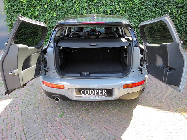Mini COOPER CLUBMAN 1.5 Chili F54 LCI aut. 1 eig, LED, HK, Apple CP, Adapt Cruise, 17"