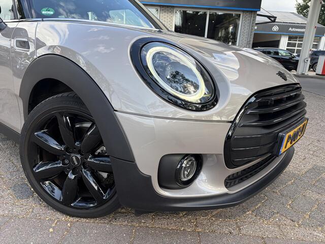 Mini COOPER CLUBMAN 1.5 Richmond Park Pano Leder Carplay