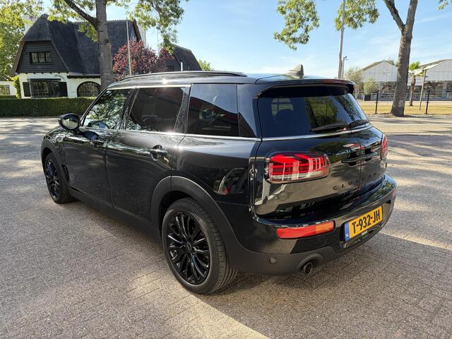 Mini COOPER CLUBMAN 1.5 Classic Pano Leder Elc Stoelen Camera C