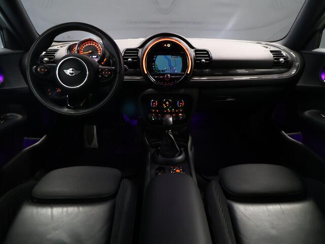 Mini COOPER CLUBMAN 1.5 Chili Hyde Park [JCV VELG, NAVIGATIE, BLUETOOTH, PARKEERSENSOR, STOELVERWARMING, CRUISE CONTROL, NIEUWSTAAT]